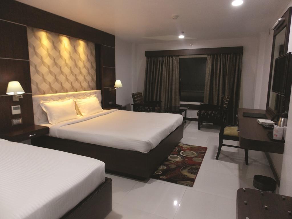 Airport City Hotel Kolkata Rom bilde